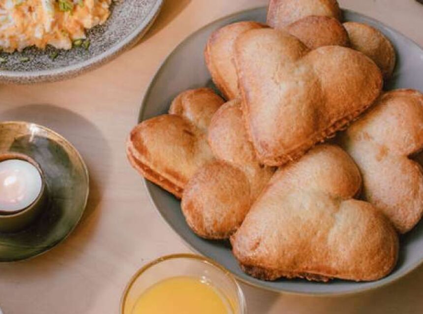 Er hangt liefde in de lucht bij ’t Stoepje